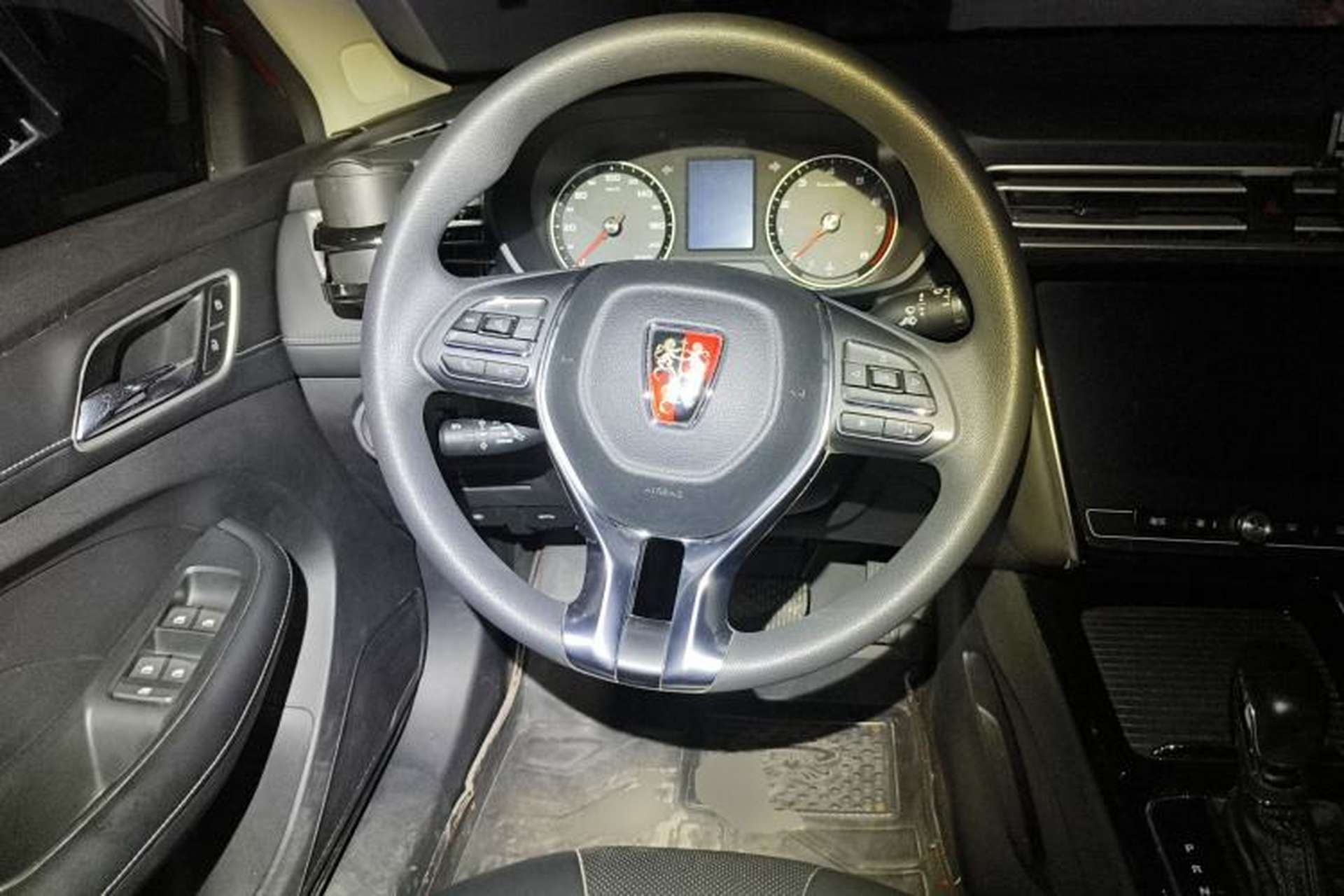 Used Roewe i5 2019 1.5L Automatic 4G Connected Langhao Edition Steering Wheel