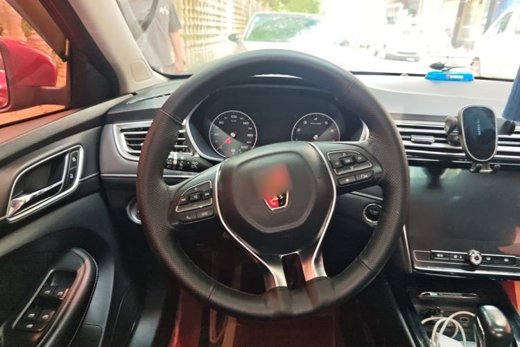 Used Roewe i5 2019 1.5L Automatic 4G Connected Langhao Edition Steering Wheel