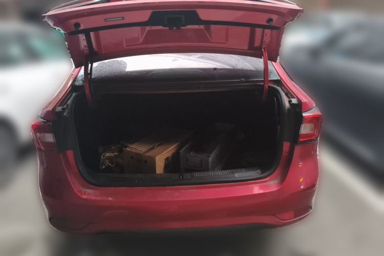 Used Roewe i5 2019 1.5L Manual 4G Connect Leehao Flagship Edition Trunk