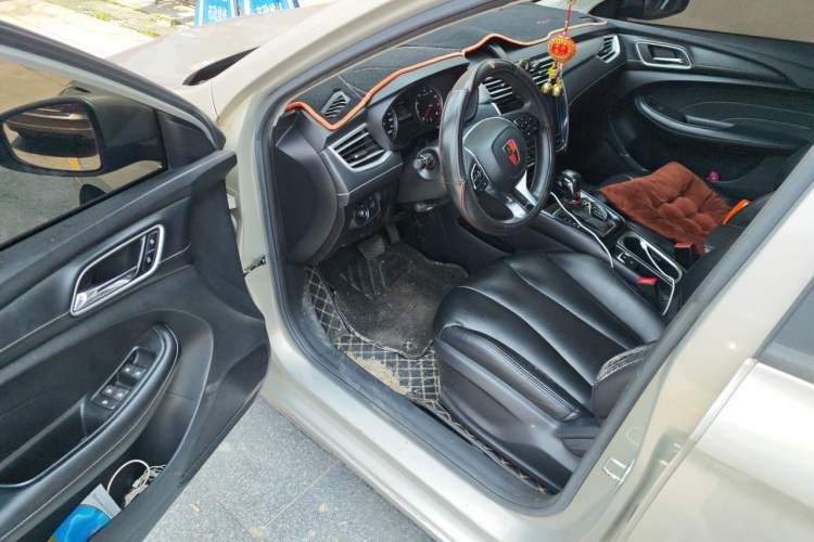 Used Roewe i5 2019 1.5L Automatic 4G Connected Linghao Edition Driver Seat