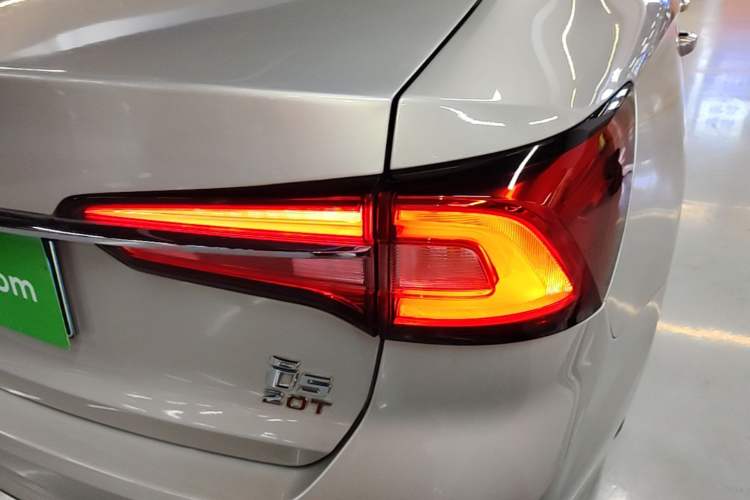 Used Roewe i5 2019 1.5L Automatic 4G Connected Linghao Flagship Edition Exterior 3