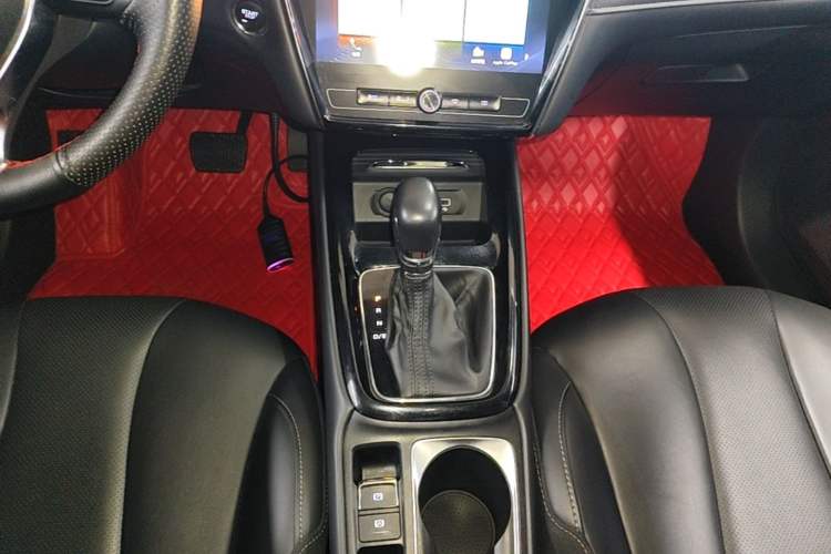 Used Roewe i5 2019 1.5L Automatic 4G Connected Linghao Flagship Edition Gear Lever