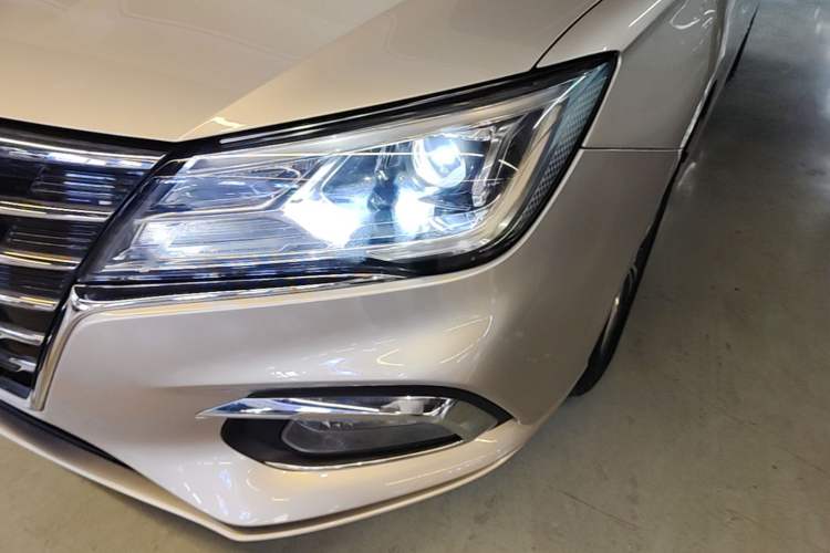 Used Roewe i5 2019 1.5L Automatic 4G Connected Linghao Flagship Edition Left Front Headlight