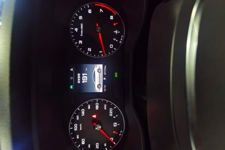 Used Roewe i5 2019 1.5L Automatic 4G Connected Linghao Flagship Edition Odometer Close Up