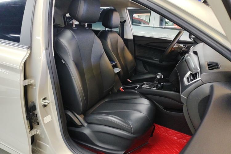 Used Roewe i5 2019 1.5L Automatic 4G Connected Linghao Flagship Edition Right Front Seat