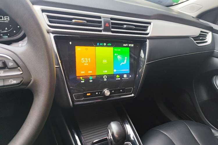 Used Roewe i5 2019 1.5L Automatic 4G Connected Langhao Edition Audio And AC Panel