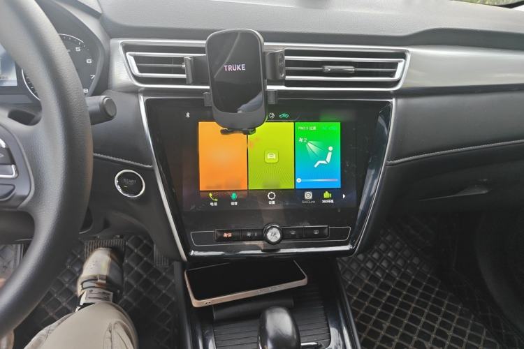 Used Roewe i5 2019 1.5L Automatic 4G Connected Langhao Edition Audio And AC Panel