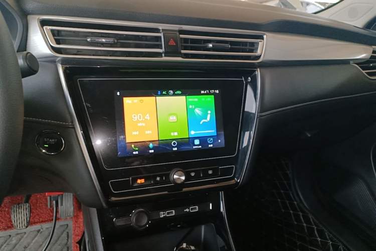 Used Roewe i5 2019 1.5L Manual 4G Connected Langyue Edition Audio And AC Panel