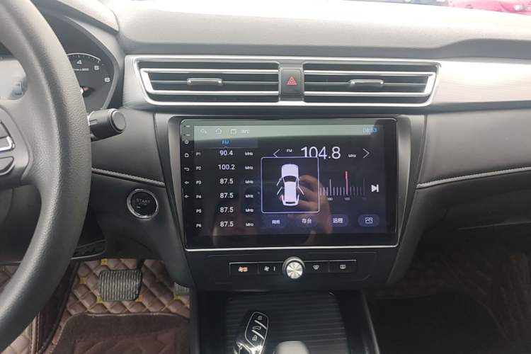 Used Roewe i5 2019 1.5L Automatic 4G Connected Langyue Edition Audio And AC Panel