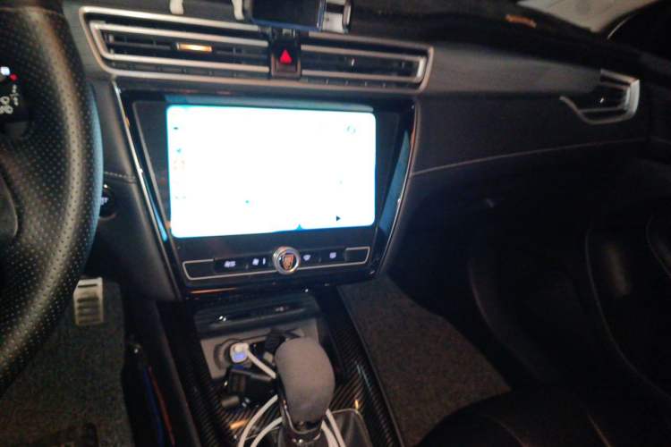 Used Roewe i5 2019 1.5L Automatic 4G Connected Langhao Edition Audio And AC Panel