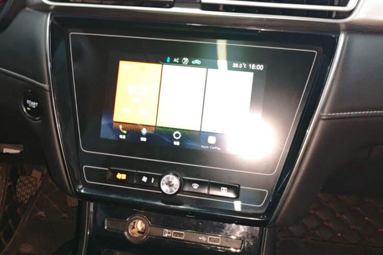 Used Roewe i5 2019 1.5L Manual 4G Connect Leehao Flagship Edition Audio And AC Panel