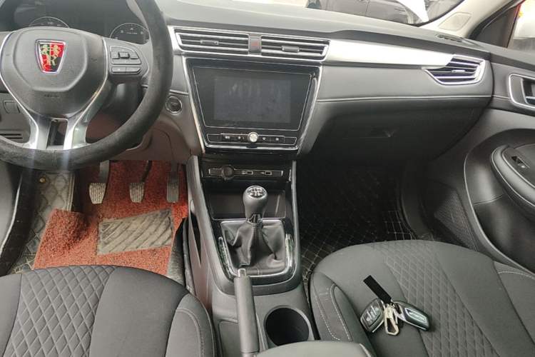 Used Roewe i5 2019 1.5L Manual 4G Connected Langyue Edition Audio And AC Panel