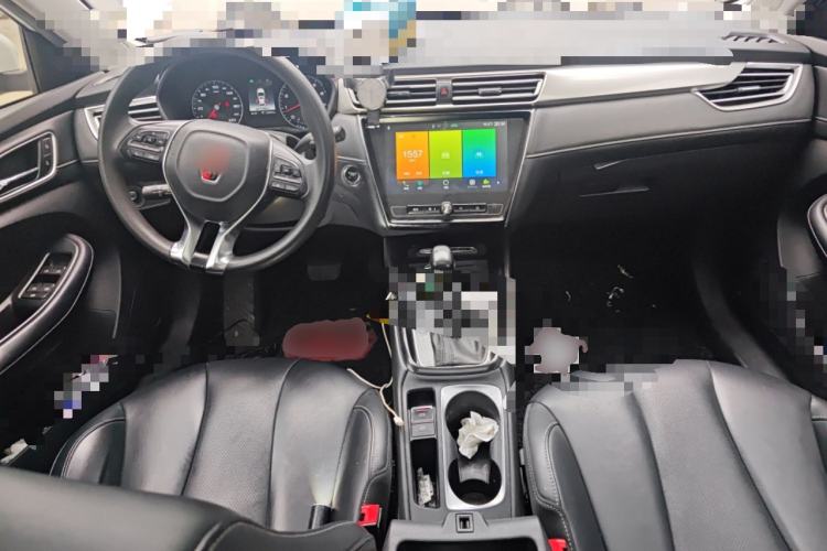 Used Roewe i5 2019 1.5L Automatic 4G Connected Langhao Edition Center Console