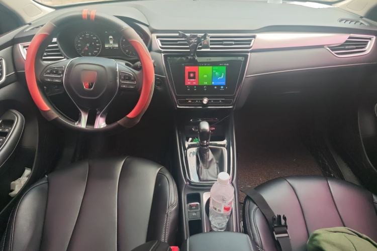 Used Roewe i5 2019 1.5L Automatic 4G Connected Langyue Edition Center Console
