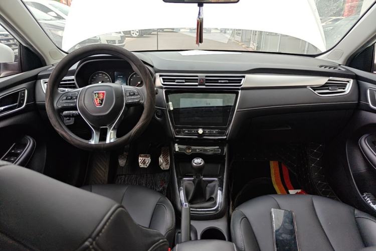 Used Roewe i5 2019 1.5L Manual 4G Connect Leehao Flagship Edition Center Console