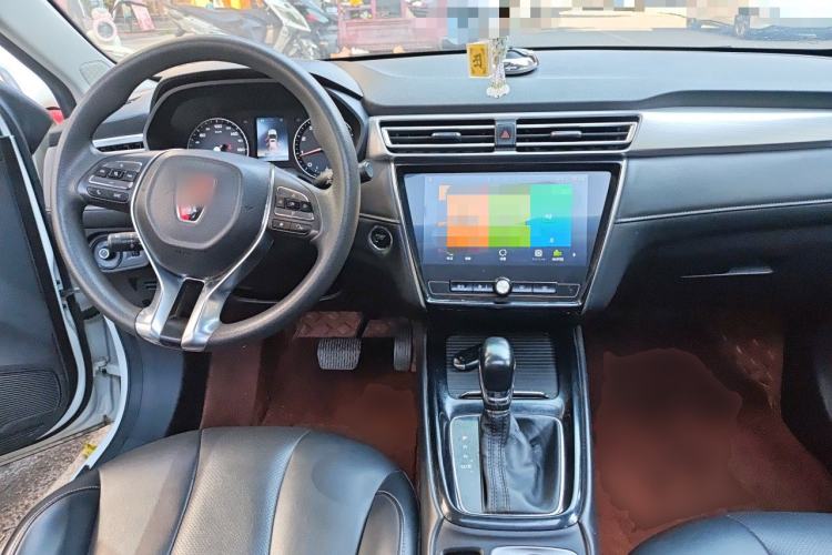 Used Roewe i5 2019 1.5L Automatic 4G Connected Langhao Edition Center Console