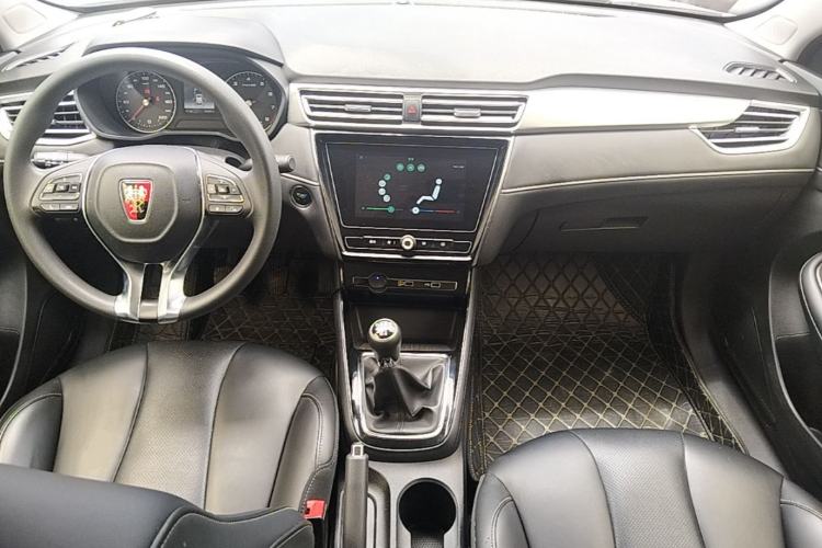 Used Roewe i5 2019 1.5L Manual 4G Connectable Langhao Edition Center Console