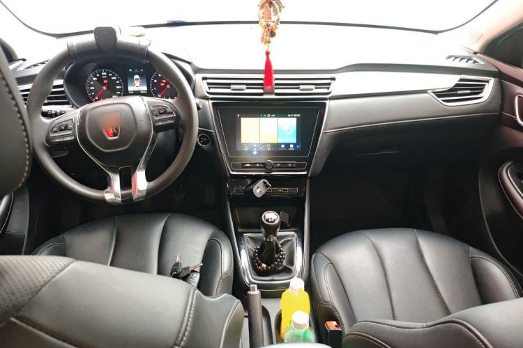 Used Roewe i5 2019 1.5L Manual 4G Connectable Langhao Edition Center Console