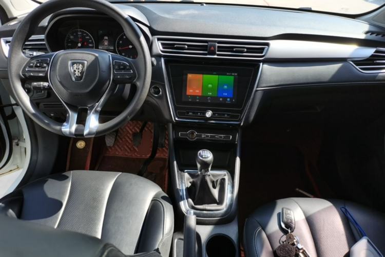 Used Roewe i5 2019 1.5L Manual 4G Connect Leehao Flagship Edition Center Console