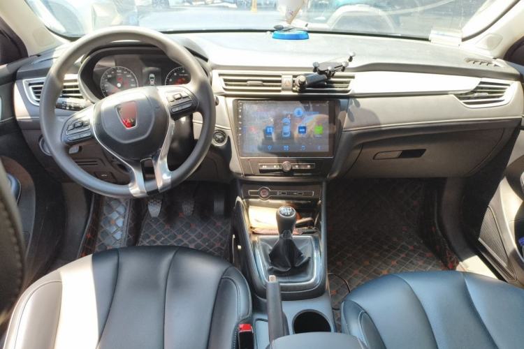 Used Roewe i5 2019 1.5L Manual 4G Connectable Langhao Edition Center Console