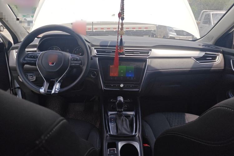 Used Roewe i5 2019 1.5L Automatic 4G Connected Langyue Edition Center Console
