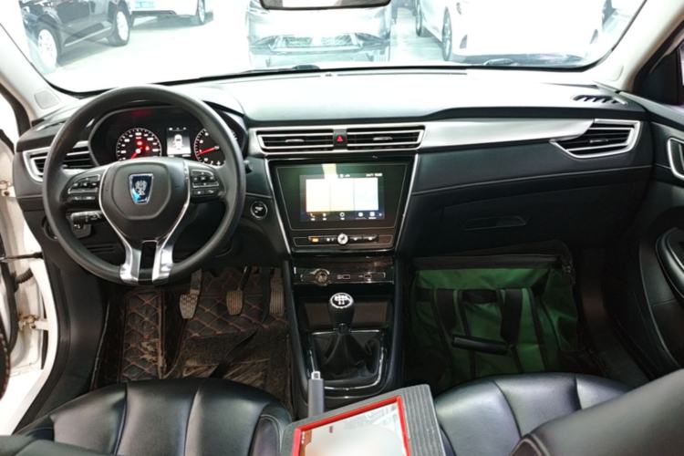 Used Roewe i5 2019 1.5L Manual 4G Connect Leehao Flagship Edition Center Console