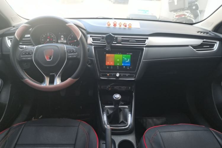 Used Roewe i5 2019 1.5L Manual 4G Connected Langyue Edition Center Console