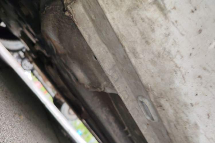 Used Roewe i5 2019 1.5L Manual 4G Connect Leehao Flagship Edition Chassis Front Left