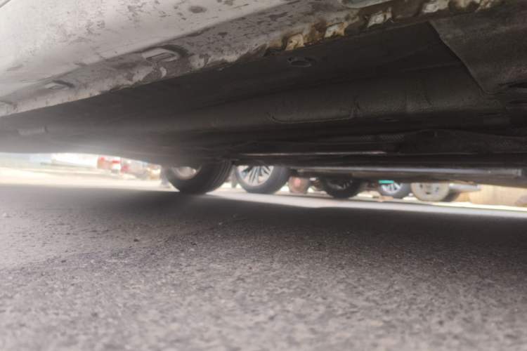 Used Roewe i5 2019 1.5L Manual 4G Connected Langyue Edition Chassis Front Right