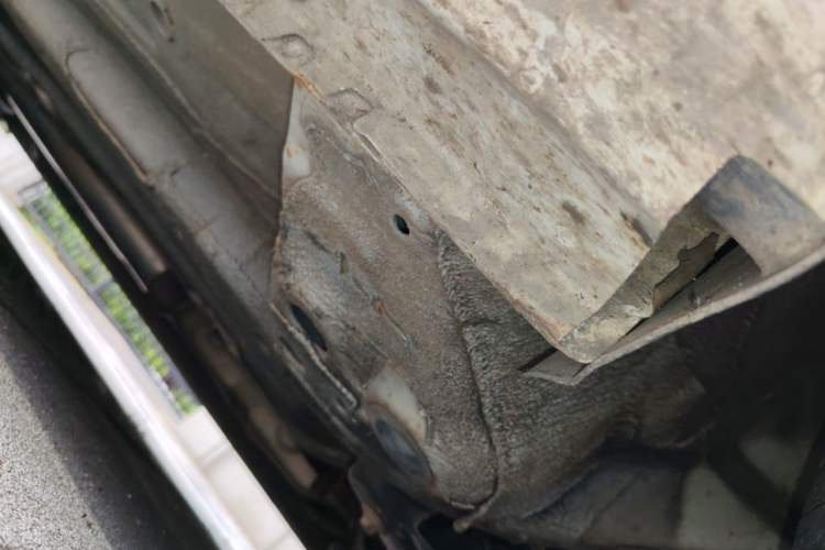 Used Roewe i5 2019 1.5L Manual 4G Connect Leehao Flagship Edition Chassis Front Right