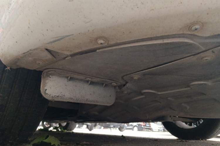 Used Roewe i5 2019 1.5L Manual 4G Connectable Langhao Edition Chassis Front Right