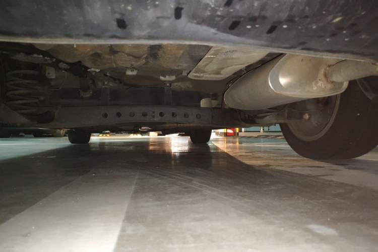 Used Roewe i5 2019 1.5L Automatic 4G Connected Langyue Edition Chassis Rear