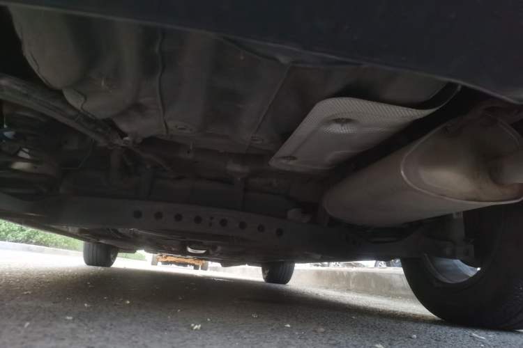 Used Roewe i5 2019 1.5L Automatic 4G Connected Langhao Edition Chassis Rear