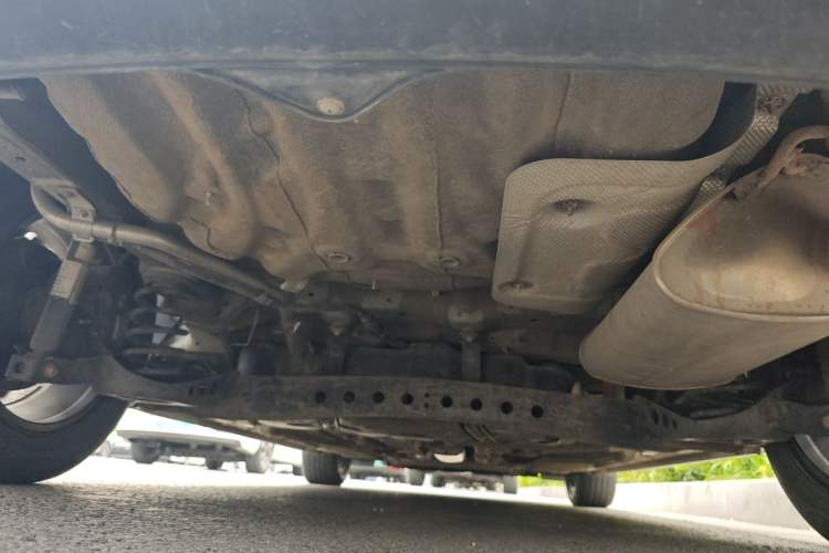 Used Roewe i5 2019 1.5L Automatic 4G Connected Linghao Flagship Edition Chassis Rear