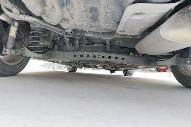Used Roewe i5 2019 1.5L Automatic 4G Connected Langyue Edition Chassis Rear