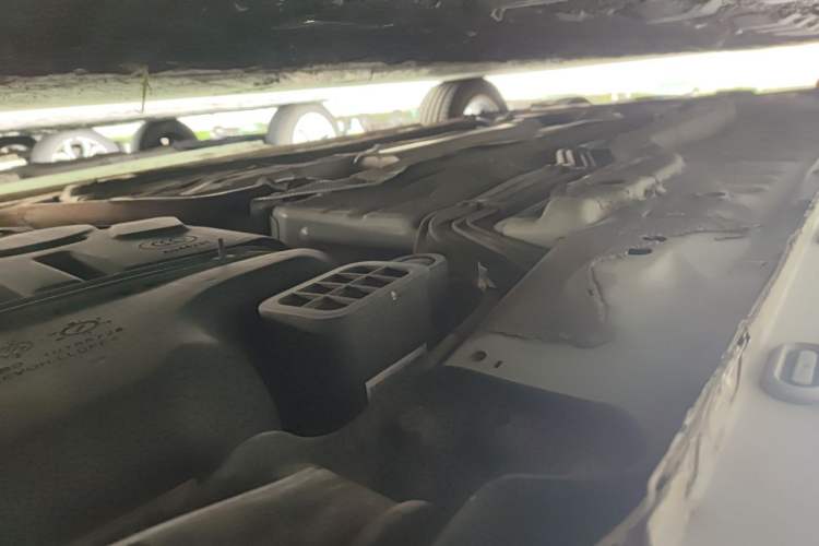 Used Roewe i5 2019 1.5L Automatic 4G Connected Langyue Edition Chassis Rear Left