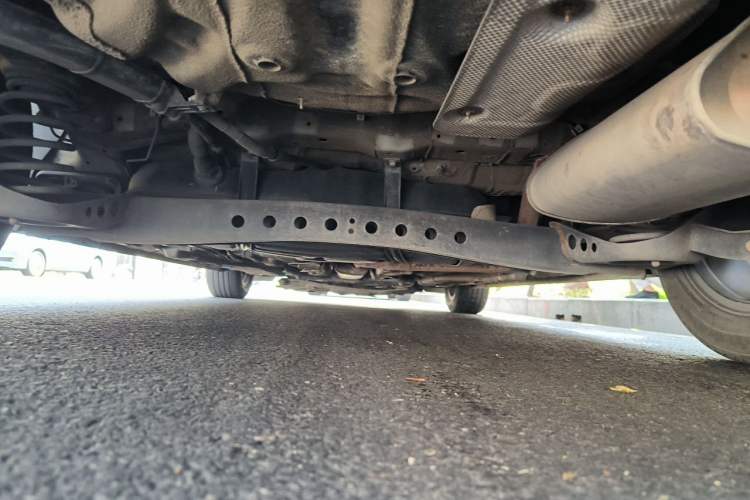 Used Roewe i5 2019 1.5L Automatic 4G Connected Langhao Edition Chassis Rear