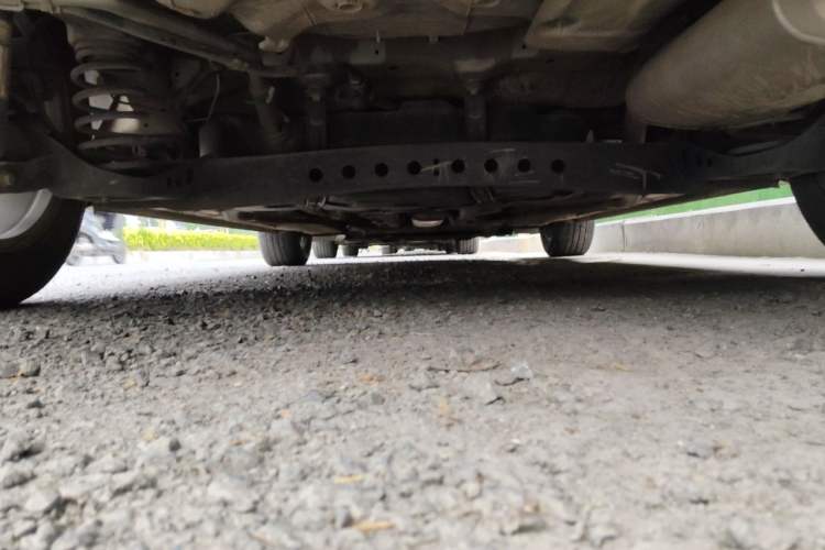 Used Roewe i5 2019 1.5L Automatic 4G Connected Linghao Edition Chassis Rear
