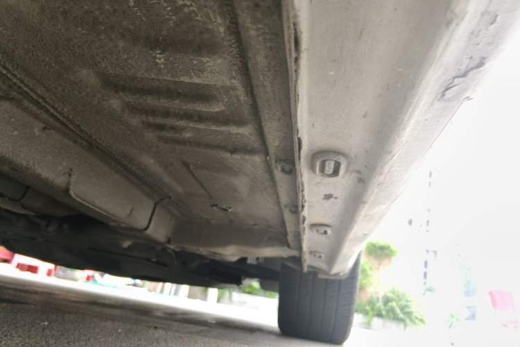 Used Roewe i5 2019 1.5L Automatic 4G Connected Langyue Edition Chassis Rear Right