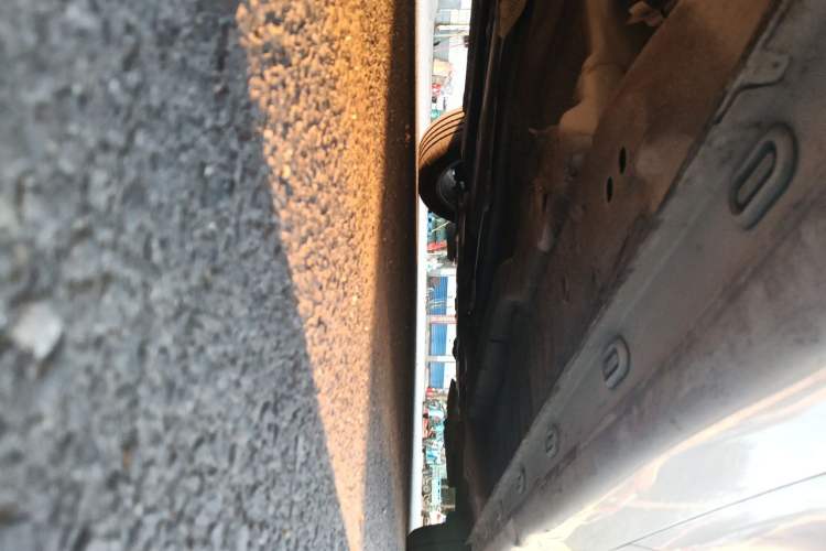 Used Roewe i5 2019 1.5L Automatic 4G Connected Langyue Edition Chassis Rear Right