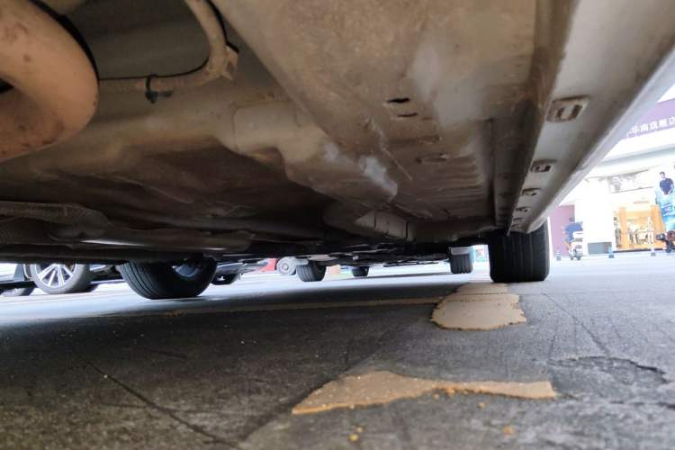 Used Roewe i5 2019 1.5L Automatic 4G Connected Langhao Edition Chassis Rear Right
