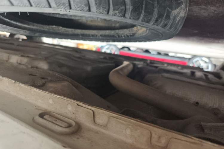 Used Roewe i5 2019 1.5L Automatic 4G Connected Langhao Edition Chassis Rear Right
