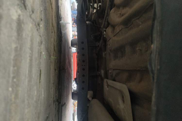 Used Roewe i5 2019 1.5L Automatic 4G Connected Langyue Edition Chassis Rear