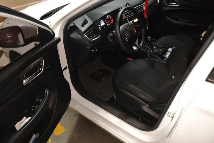 Used Roewe i5 2019 1.5L Automatic 4G Connected Langyue Edition Driver Seat