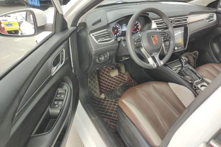Used Roewe i5 2019 1.5L Automatic 4G Connected Langyue Edition Driver Seat