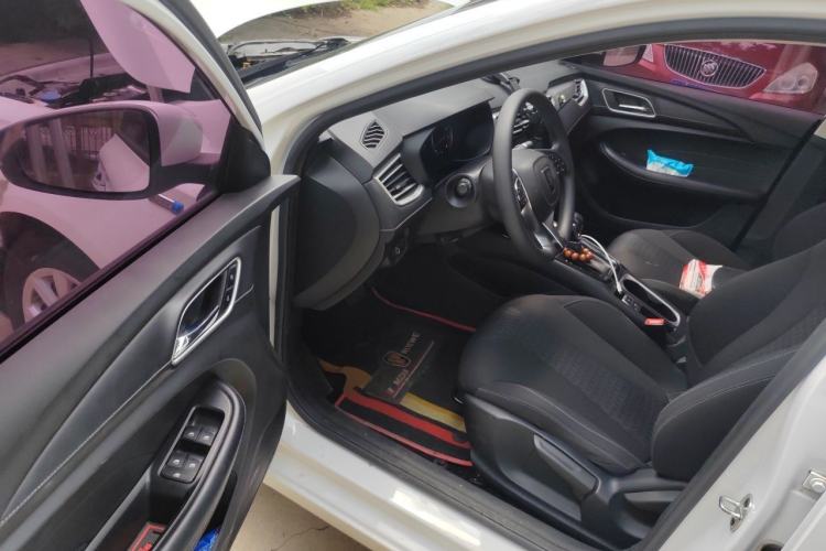 Used Roewe i5 2019 1.5L Automatic 4G Connected Linghao Edition Driver Seat