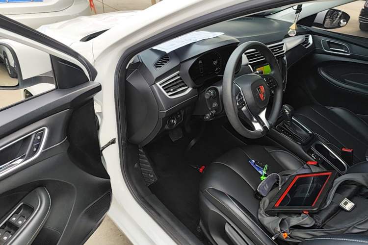 Used Roewe i5 2019 1.5L Automatic 4G Connected Langhao Edition Driver Seat