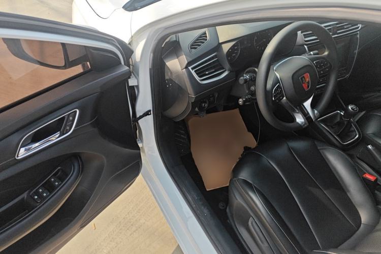 Used Roewe i5 2019 1.5L Manual 4G Connectable Langhao Edition Driver Seat