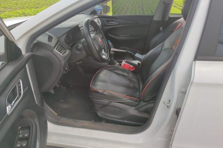 Used Roewe i5 2019 1.5L Manual 4G Connected Langyue Edition Driver Seat