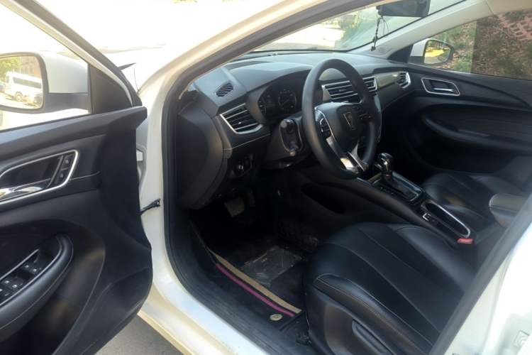 Used Roewe i5 2019 1.5L Automatic 4G Connected Langhao Edition Driver Seat
